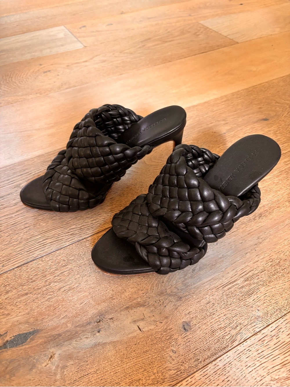 Bottega Veneta Black Intrecciato Braided Leather Slide Mules